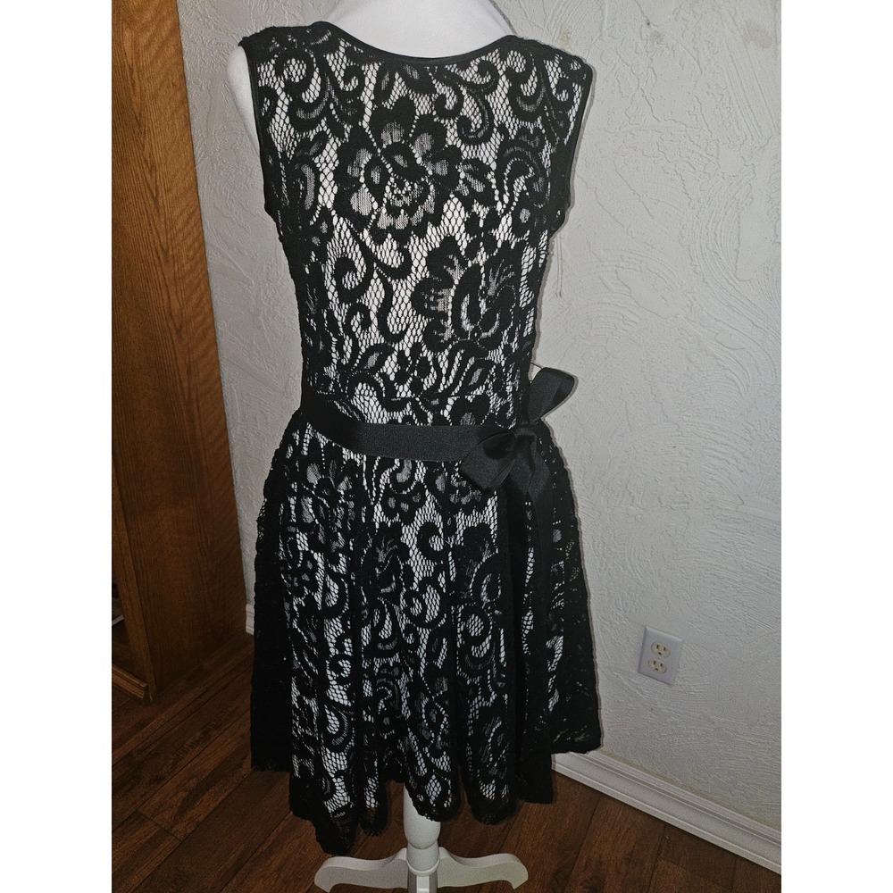 Betsy & Adam Elegant Black Lace Layered Ribbon Waist‎ Dress Size 4 Made in USA
